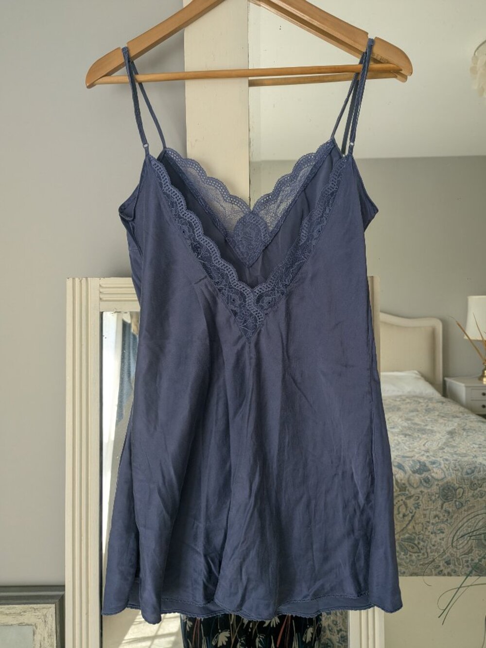 Victoria's Secret Small Blue Lace-Trimmed Mini-Length Cute 100% Silk Chemise - Picture 10 of 13